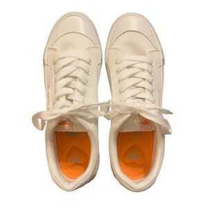 Rocket Dog White Canvas Sneakers - New With Packaging